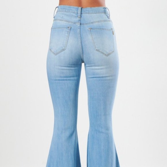 ALMOST GONE! NWT Distressed Flare Leg Jeans - Picture 7 of 8